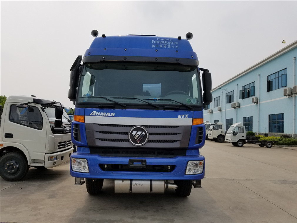 شاحنة نفط فوتيان أومان 4x4 مدمجة خلفية [25 متر مكعب]
