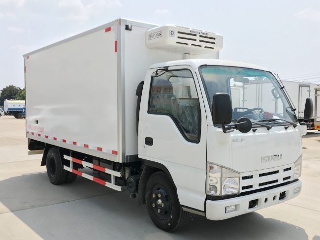 (طول: 4.1 متر) شاحنة باردة Qingling / Isuzu