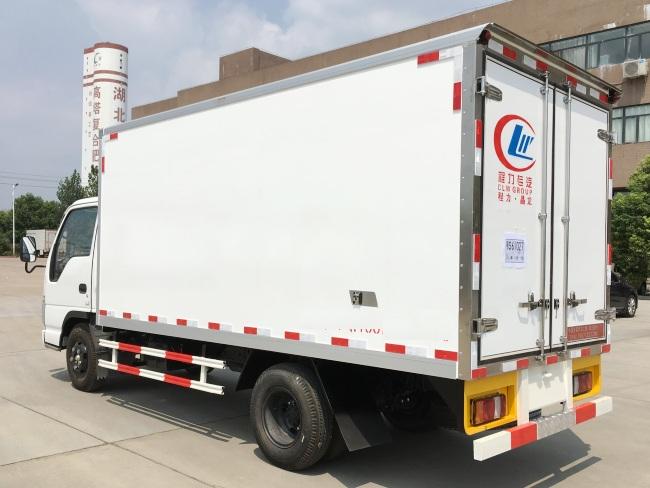 (طول: 4.1 متر) شاحنة باردة Qingling / Isuzu