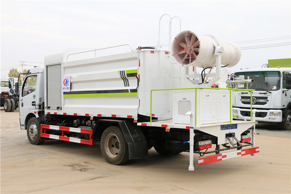 سيارة Dongfeng Dolica 8 طن لتجفيف الغبار