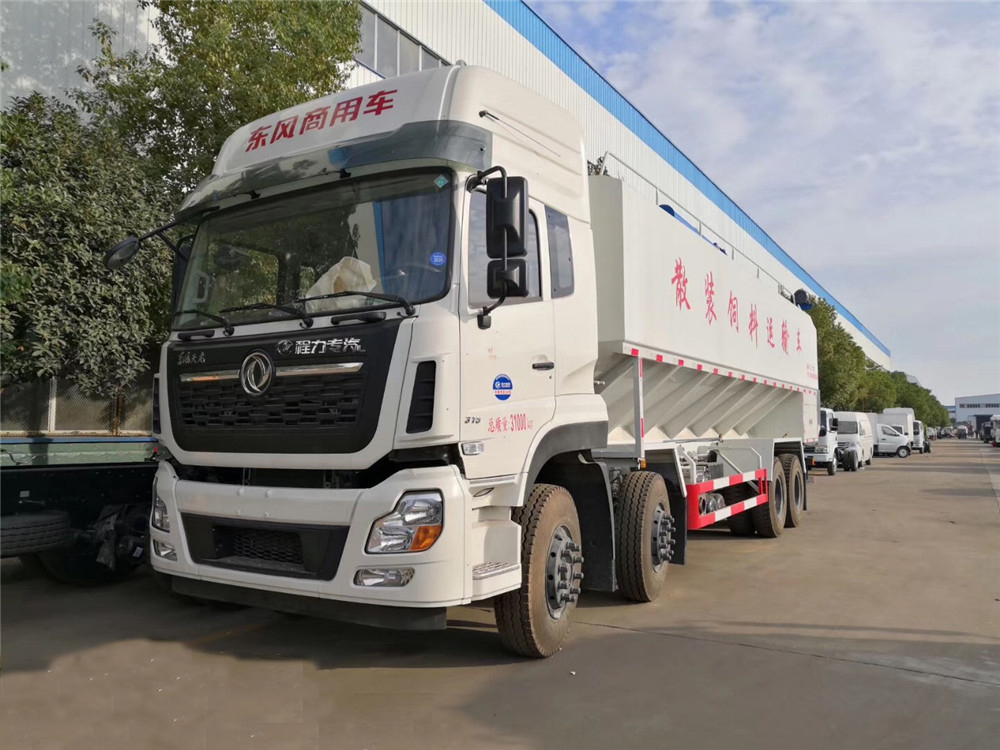 شاحنة Dongfeng Tianlong أمامية-خلفية ثمانية [40 مكعب] للنقل الأعلاف