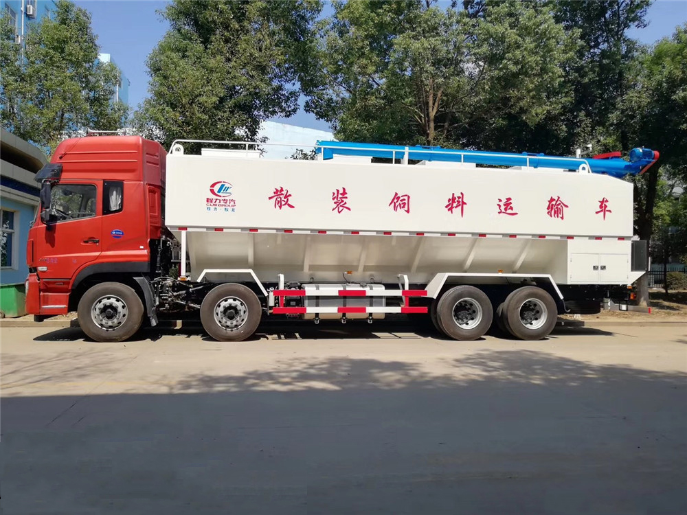 شاحنة Dongfeng Tianlong أمامية-خلفية ثمانية [40 مكعب] للنقل الأعلاف