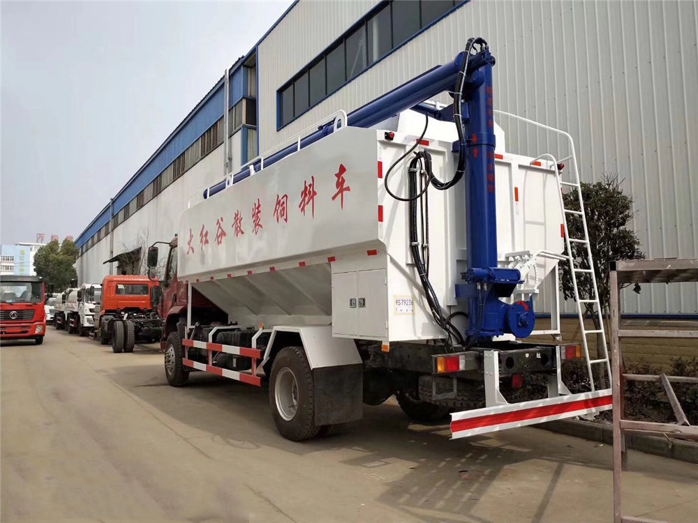 شاحنة Liu Auto Chonglong [28 مكعب] شاحنة نقل الأعلاف