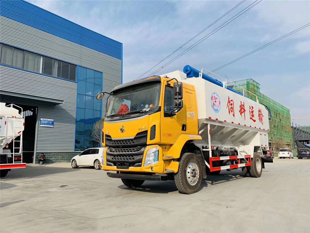 شاحنة Liu Auto Chonglong [28 مكعب] شاحنة نقل الأعلاف