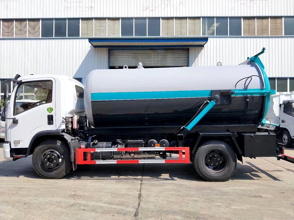 【8 أطراف】 Dongfeng D7 مركبة جمع النفايات السائلة