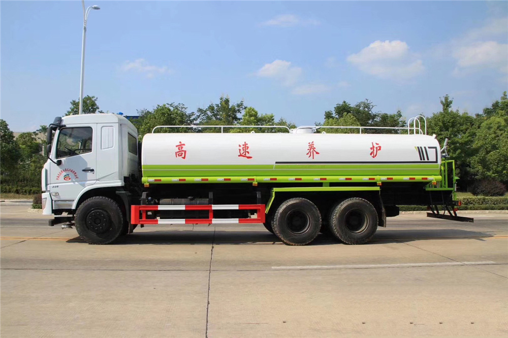 [20 مكعب] شاحنة Dongfeng منخفضة المقعدين خلفية محورين مائي للنقل