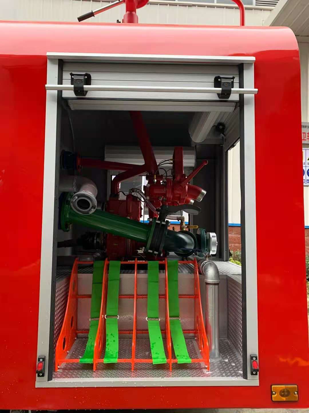 شاحنة محاربة الحريق Dongfeng Dolica 4.5 طن