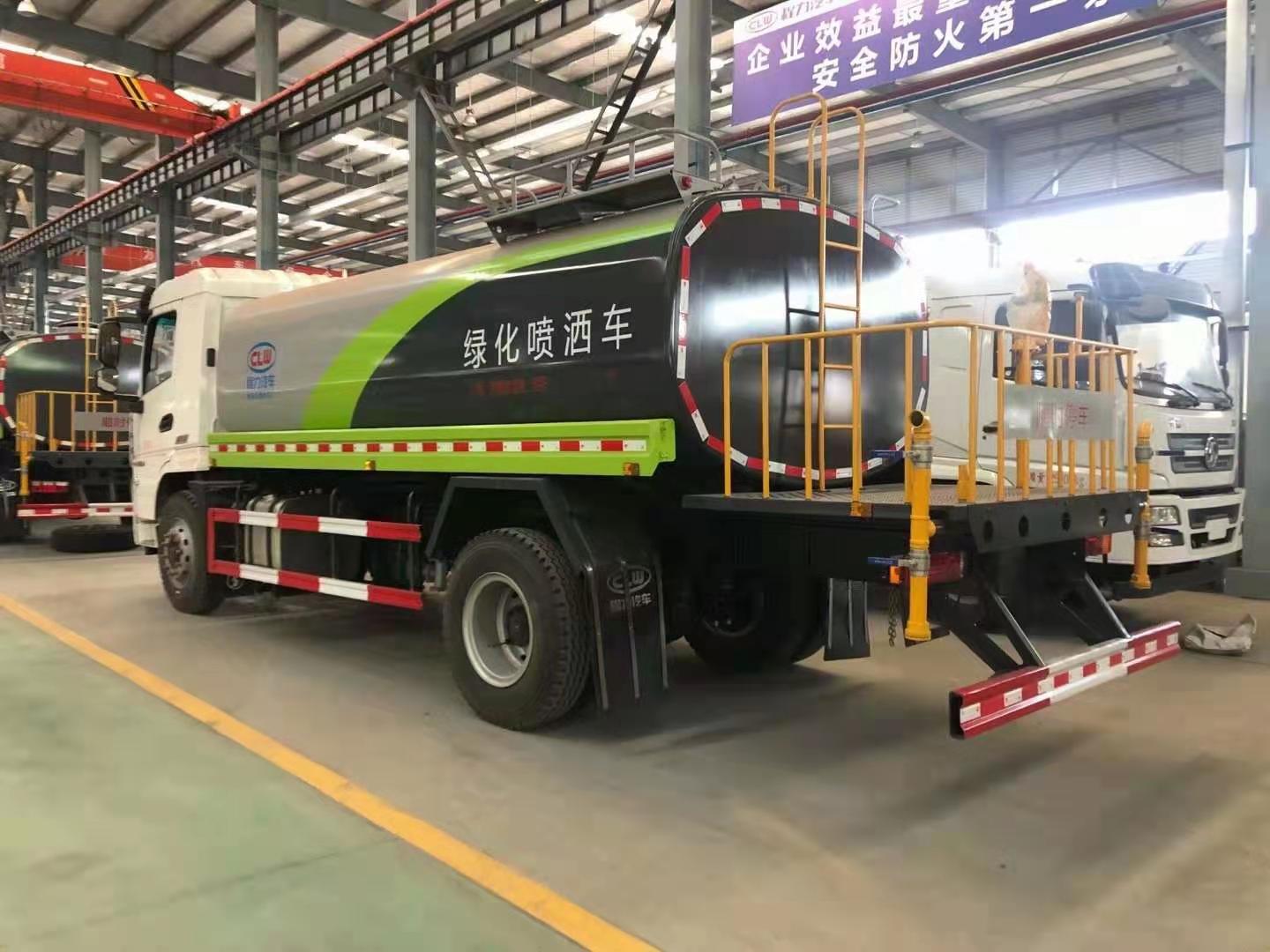 مركبة صب الماء الخضراء Shaanxi Auto Xuande 15 ميكرومتر (بمرشح الضباب)