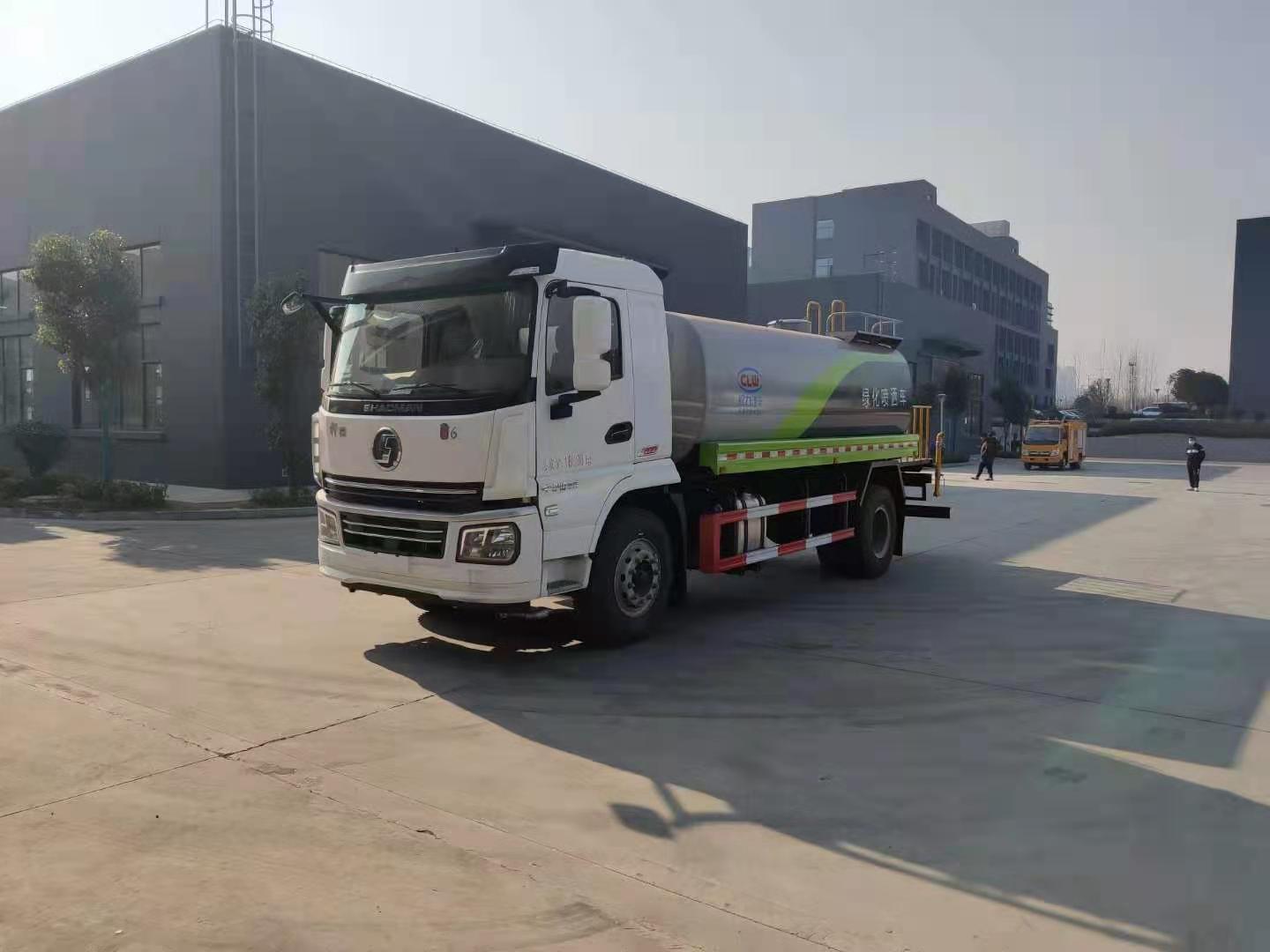 مركبة صب الماء الخضراء Shaanxi Auto Xuande 15 ميكرومتر (بمرشح الضباب)