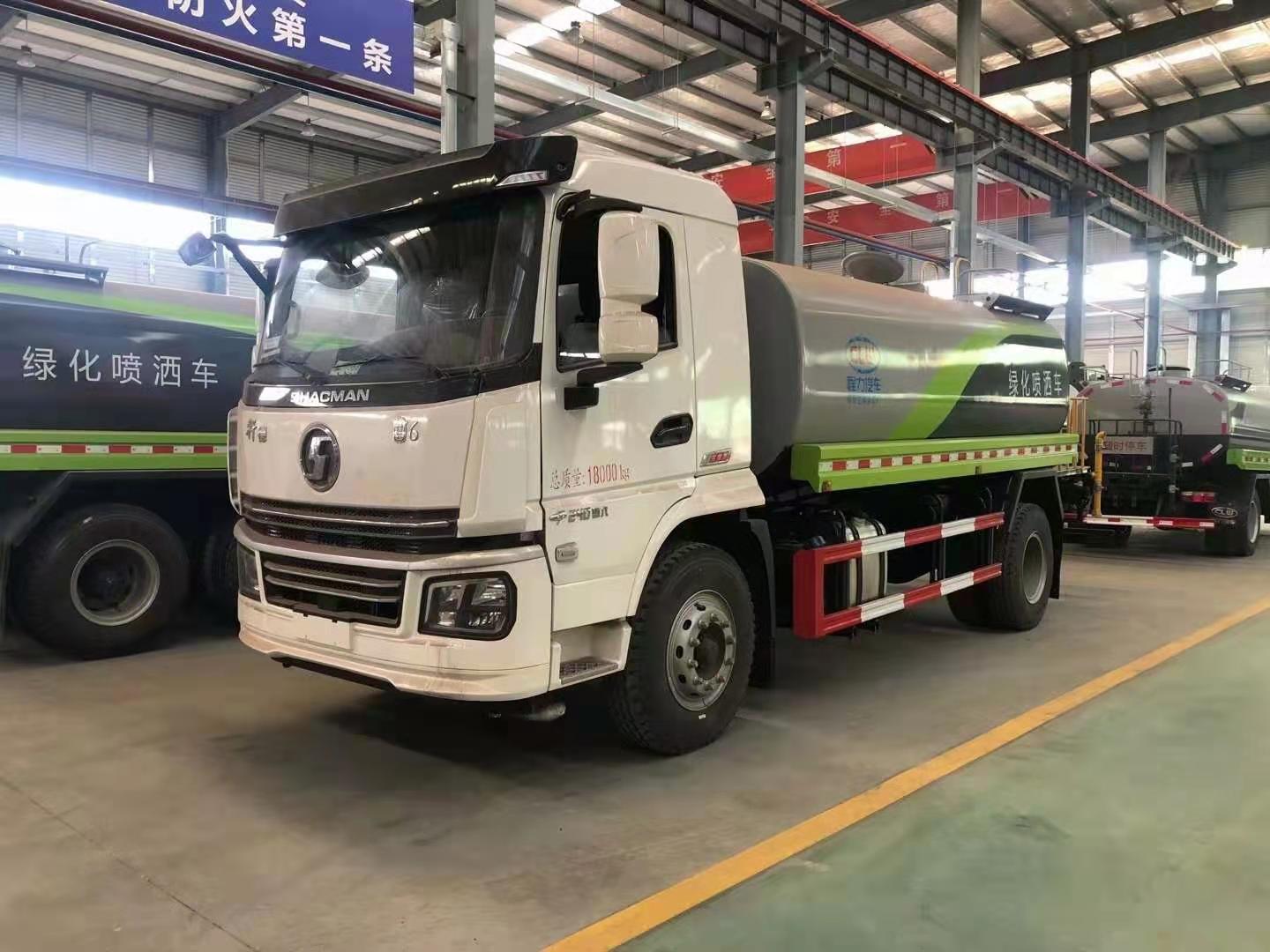مركبة صب الماء الخضراء Shaanxi Auto Xuande 15 ميكرومتر (بمرشح الضباب)