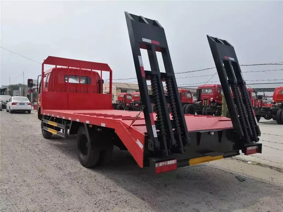 Dongfeng Furuca ثقيلة 12 طن شاحنة رافعة خلفية