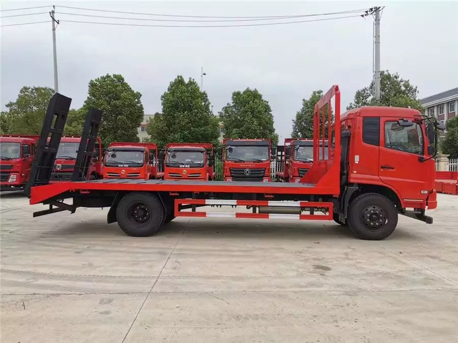 شاحنة نقل طولها 6.2 متر بالمسطح من Tianjin Dongfeng
