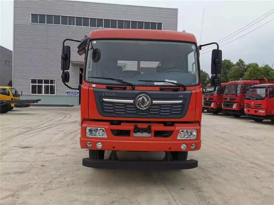 شاحنة نقل طولها 6.2 متر بالمسطح من Tianjin Dongfeng