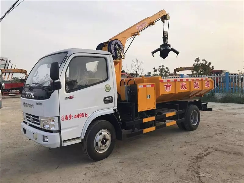 شاحنة Dongfeng Dolica لسحب التربة و نقل الهلام