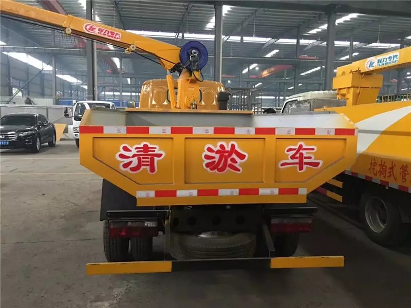 Dongfeng Dolica صرف صحي سيارة تنظيف