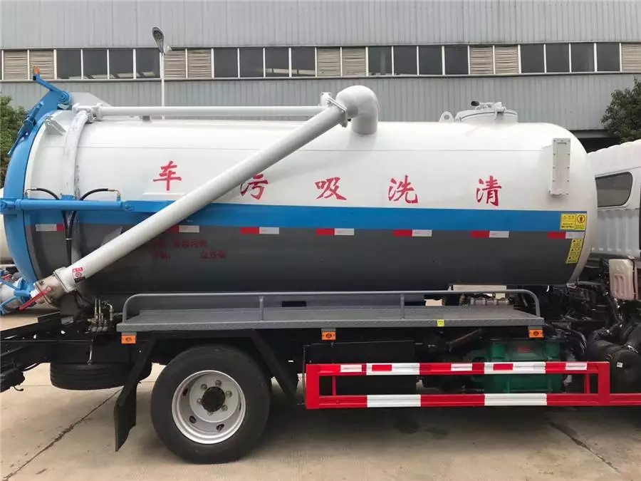 شاحنة Dongfeng 8 طن متكاملة لتنظيف خزانات وإسواق السحب