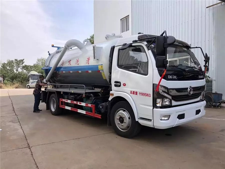 شاحنة Dongfeng 8 طن متكاملة لتنظيف خزانات وإسواق السحب