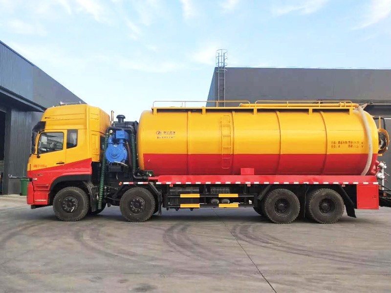 东风前四后八清洗和污水吸排车
