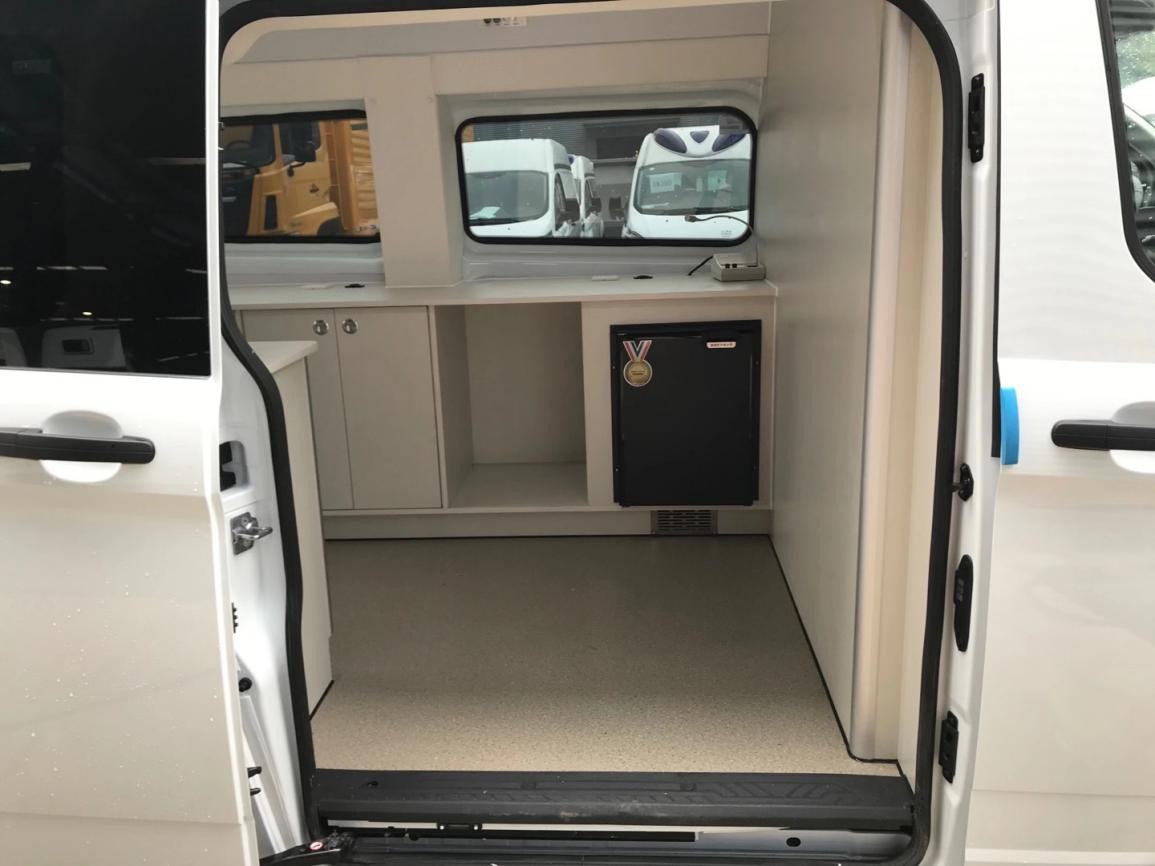 مركبة التطعيم (مركبة الخدمة المتنقلة)