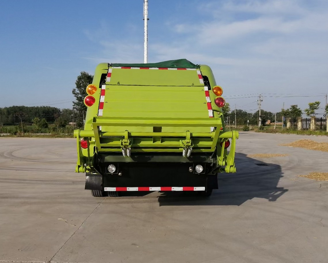شاحنة نفايات Dongfeng Kapte 8 طن كهربائية مضغوطة