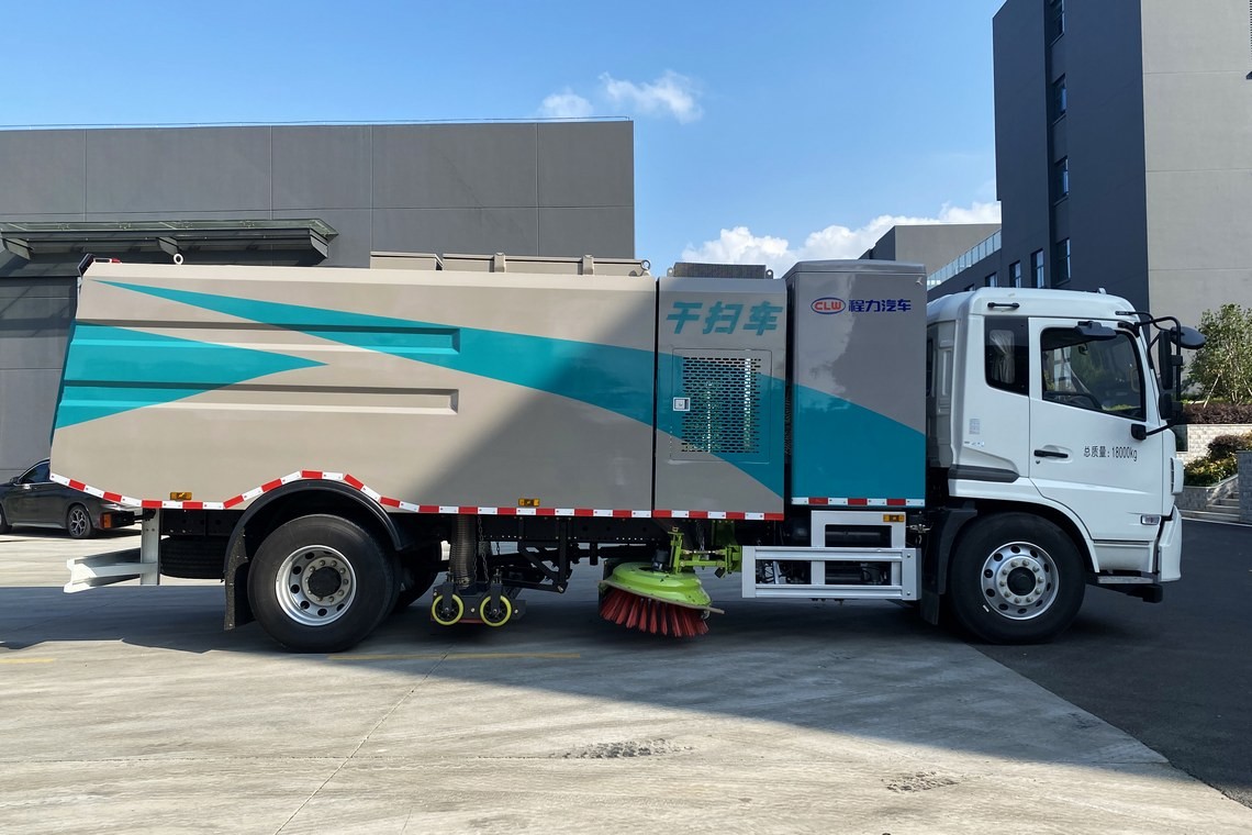 سيارة تنظيف جافة كهربائية نظيفة بتنظيف Dongfeng Tianjin