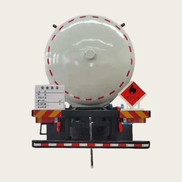 جديد HOWO/Shacman Euro 6 Emission 6x4 Drive Wheel LPG Bobtail Truck مع 32 صندوق من مادة النقل بالغاز Condition New