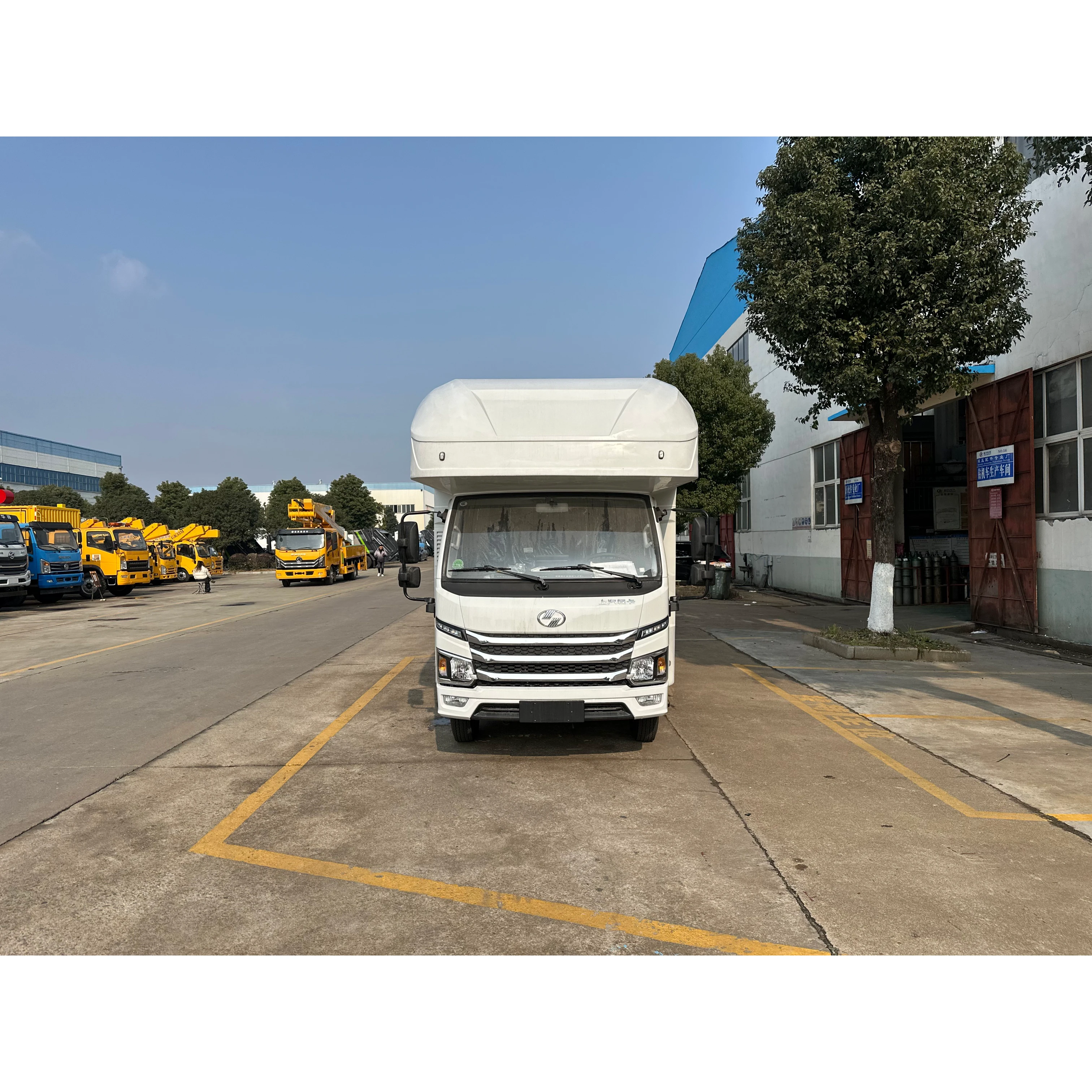 بيع المباشر من مصنع Chengli للسيارات المتنقلة - شاحنة Yujian S100 خماسية الغرف RV
