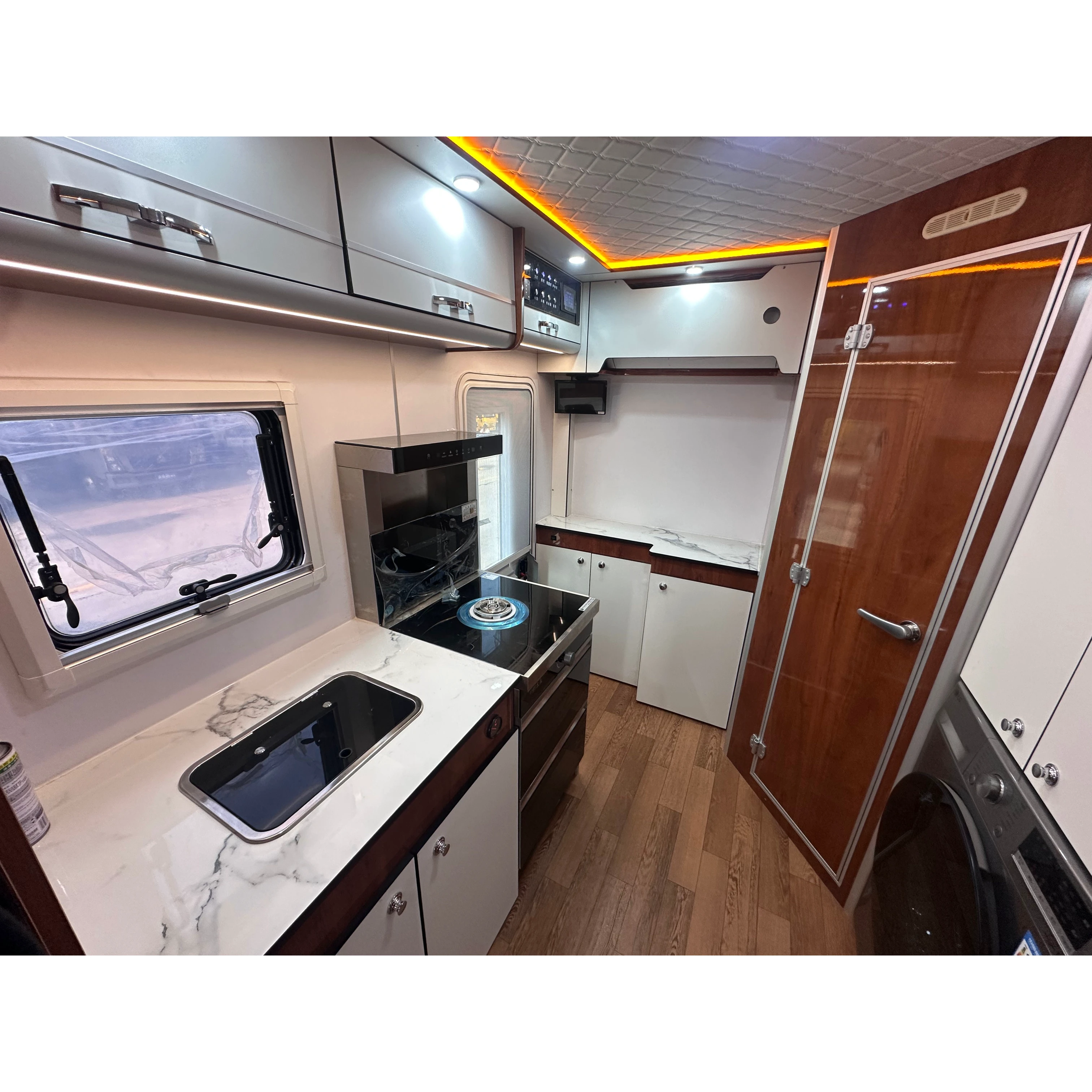 بيع المباشر من مصنع Chengli للسيارات المتنقلة - شاحنة Yujian S100 خماسية الغرف RV