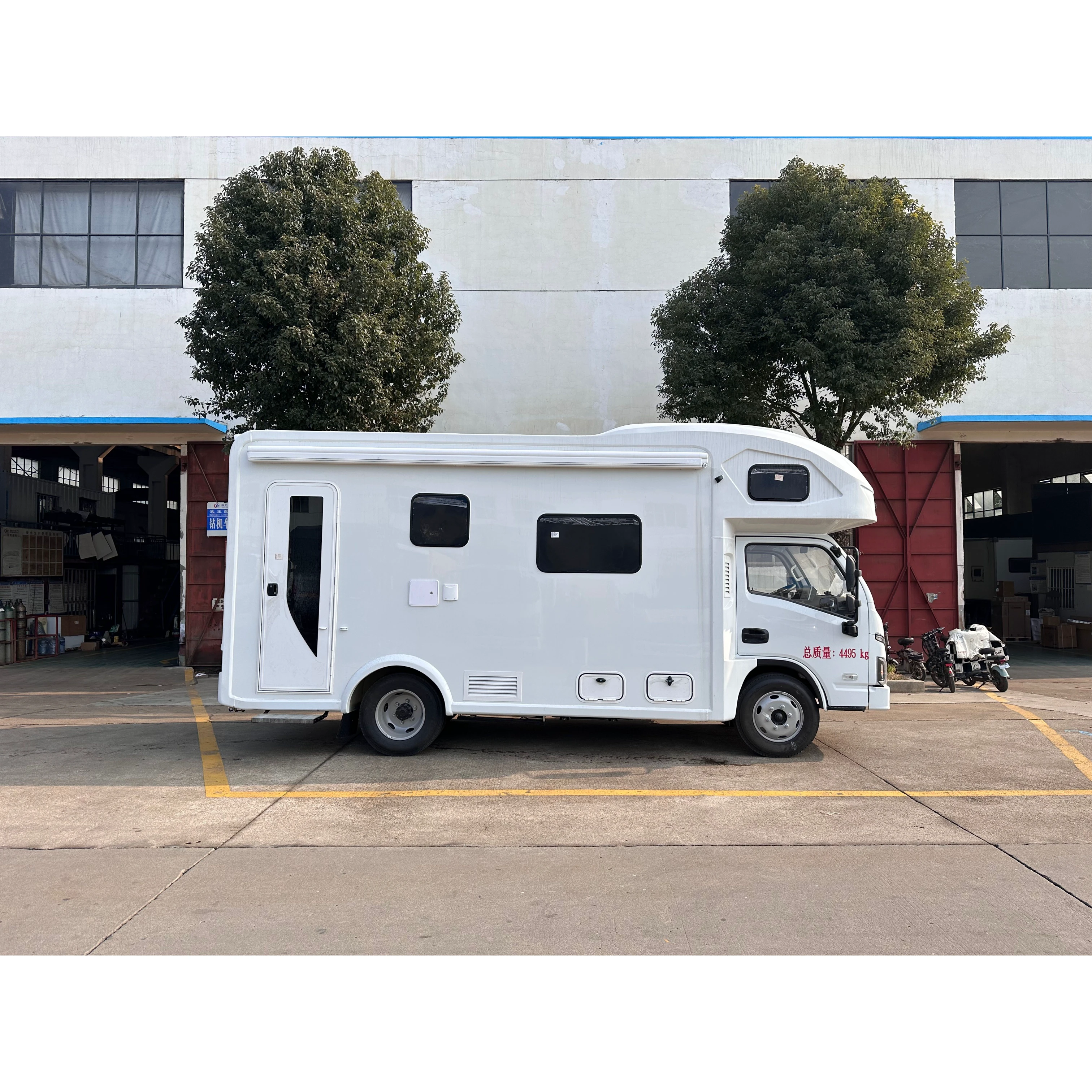 بيع المباشر من مصنع Chengli للسيارات المتنقلة - شاحنة Yujian S100 خماسية الغرف RV