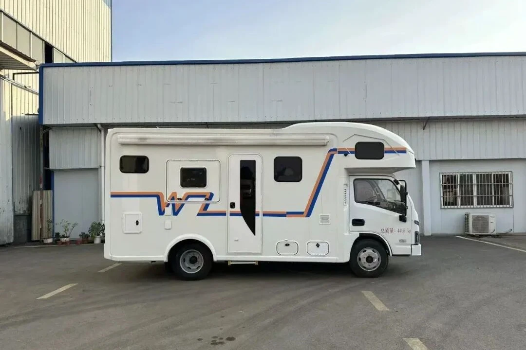 موبايل SAIC Yujian S100 Travel Trailer [مدخل وسط] نوع مبيعات النقل